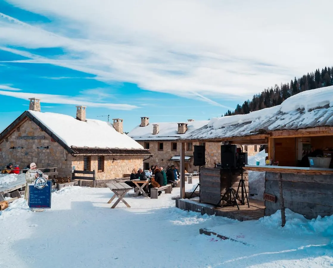 Baiti Par Via Bed & Breakfast Folgaria